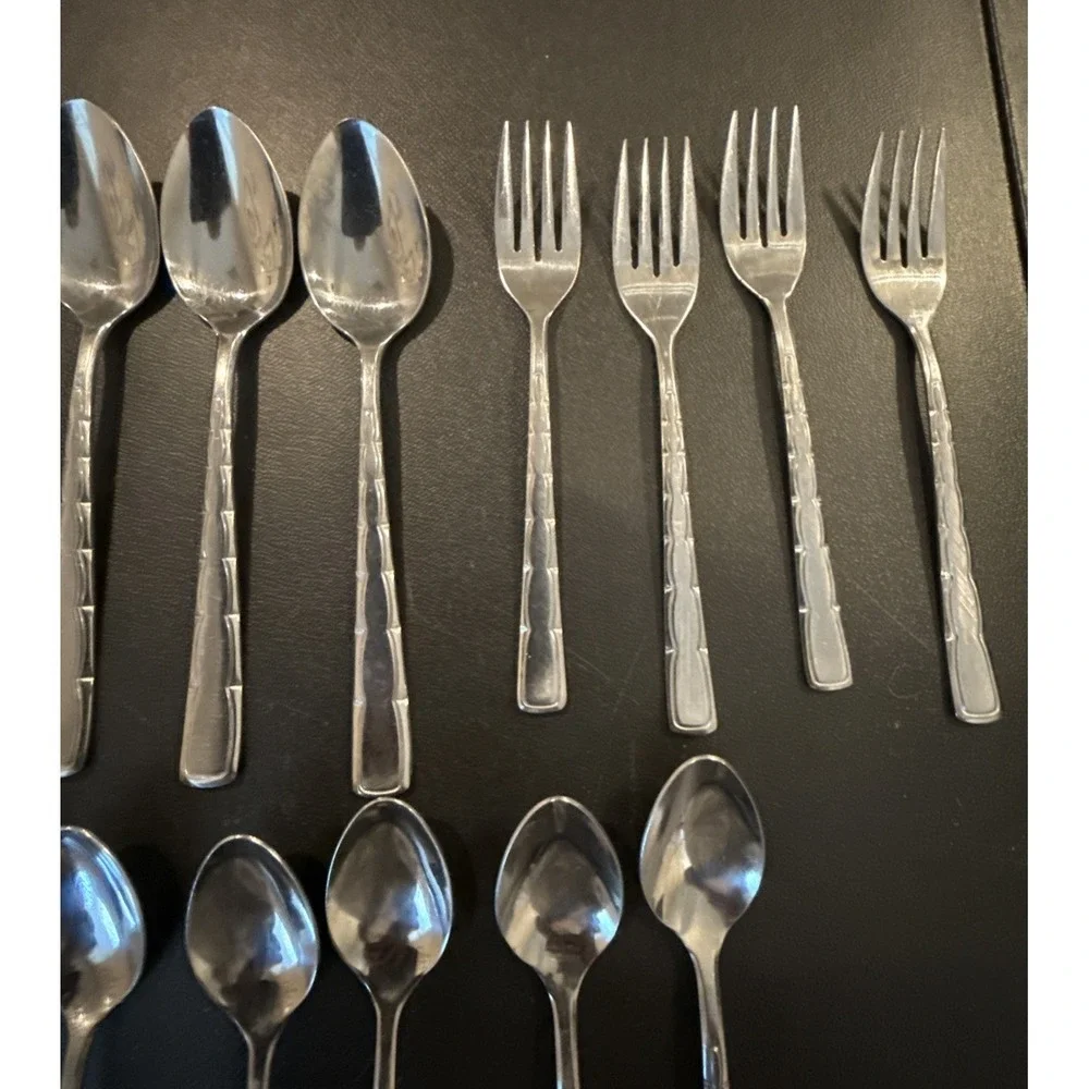Swagger Reed & Barton Rebacraft  Stainless Steel Korea Flatware 18 Pieces‎ VTG
